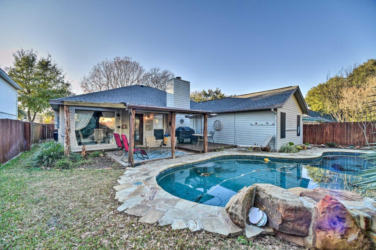 Peaceful San Antonio Oasis With Private Pool And Grill Villa Eksteriør billede
